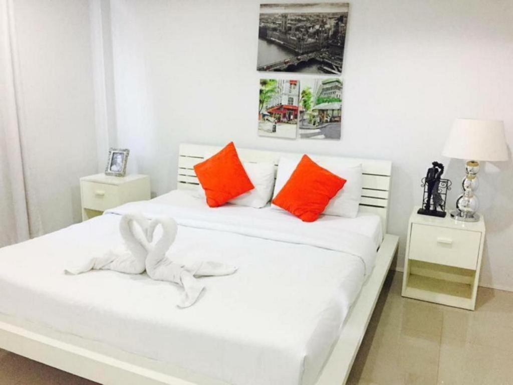 Chic Hotel Suratthani Surat Thani Exterior photo